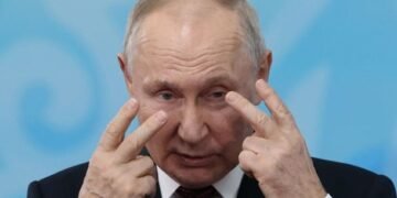 Путін працює проти економіки Росії, яка досягла небезпечного стану – The Economist