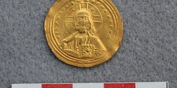 У Норвегії виявили золоту візантійську монету з зображенням Ісуса Христа