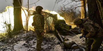 Триста спартанців нервово курять осторонь: експерт оцінив ситуацію на лівобережжі Дніпра