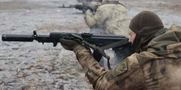 Добили своїх же: в мережі показали, як поводяться окупанти з пораненими “побратимами”. ВІДЕО