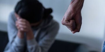Мешканець Індії змушував дружину займатися сексом зі своїми колегами