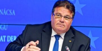 Колишній глав МЗС Литви: Орбан хоче розвалити Євросоюз