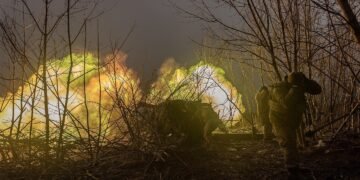 РФ переважає в озброєнні та живій силі. Сирський розповів про ситуацію на фронті