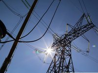 Энергетики начали восстановление поврежденной ракетным обстрелом РФ высоковольтной ВЛ в центральном регионе – “Укрэнерго”
