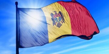 “Готові допомогти виїхати всім охочим”: ексміністр оборони Шалару про спрощення процедури отримання паспортів РФ для громадян Молдови
