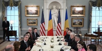 Блинкен: «Украина может продолжать экспортировать зерно во многом благодаря Румынии»