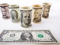 Нацбанк закрывает 2023 год официальным курсом 37,98 грн/$1