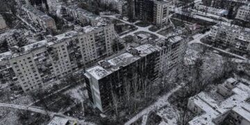 “Чергове місто-привид на мапі України”: журналіст показав, який вигляд зараз має Авдіївка