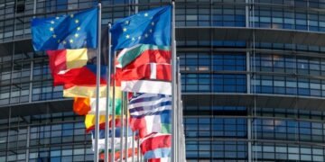 Европарламент принял резолюцию, осуждающую Венгрию за подрыв основополагающих ценностей ЕС