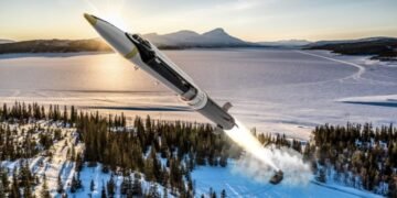 Киев уже сегодня может получить от США дальние «умные бомбы»