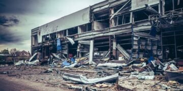 Зеленський про Авдіївку: Там лежать паркани російських трупів, їх навіть не забирають