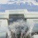 Прошлогоднюю крещенскую воду выливать или не выливать: в церкви дали ответ
