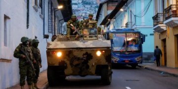 Українцям рекомендують не їхати в Еквадор. ВІДЕО