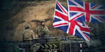 Великобритания отправляет на материк ограниченный контингент в 20 тысяч солдат: что происходит