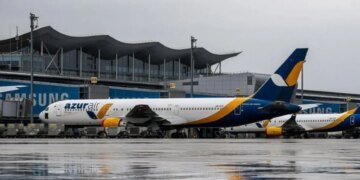 Україна працює над відкриттям аеропортів у Києві та Львові