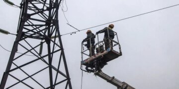 Нова ракетна атака росіян: в Україні пошкодилися електромережі