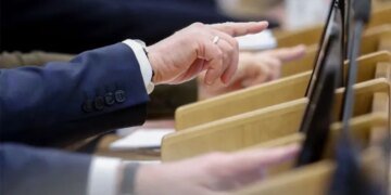 “Отнимут всё”: в России будут забирать имущество за «фейки» об армии