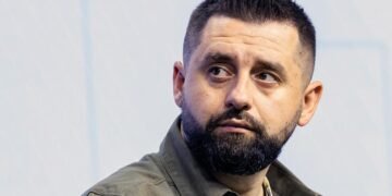 “Це спрацювало”: Арахамія розкрив, як налякав заступника Шойгу мільйонами автоматів у Києві
