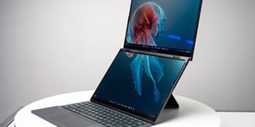 Asus випустила ноутбук із двома екранами