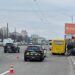У Києві легковик протаранив маршрутку та смертельно травмував пішохода на зупинці