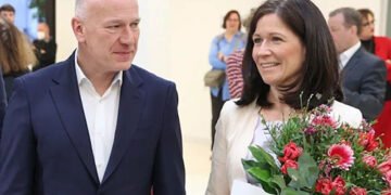 Бургомістр Берліна закрутив службовий роман: його закликали піти у відставку