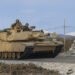 Американські танки Abrams вже розсікають на передовій в Україні. ВІДЕО