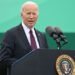 Прогноз FT на 2024 рік: Байден переможе Трампа, а Україні продовжать допомагати