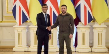 Прем’єр Британії сьогодні відвідає Київ