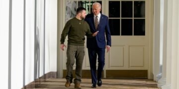 WP: стратегия США по Украине в 2024 году направлена прежде всего на отражение новых российских атак