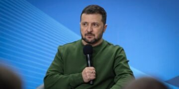Зеленский обвинил Москву в ущемлении прав украинского населения на юге и западе РФ