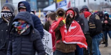 Трамп выступил против достижения Конгрессом компромисса по иммиграции и помощи Украине