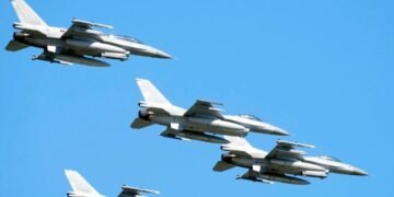 Польские самолеты, поднятые в воздух на фоне российских ударов по Украине, вернулись на базы