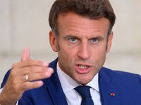 Макрон назвал террористическую угрозу вызовом при организации Олимпиады в Париже