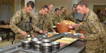 Харчі для Міноборони: в київських вишах ціни вищі, ніж у Гринкевича та Глиняної – розслідування