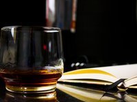 Кабмин ограничил продажу табачных изделий и алкоголя в duty-free
