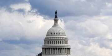 Сенатский комитет одобрил план конфискации российских активов и передачи их Украине