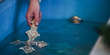 Євстратій Зоря: Ніякого стосунку до “зарядження води” Богоявлення і його дата теж абсолютно не має