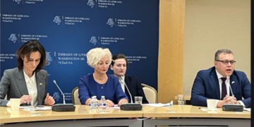 Спикеры парламентов стран Балтии призвали США продолжать поддерживать Украину