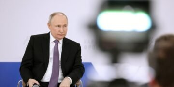 Клаус Ларрес: «Путин передал, что у него нет никакого желания уступать территорию»