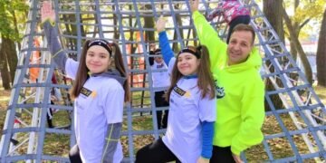 «Мы говорили: это салют». Как объяснить войну подростку с аутизмом