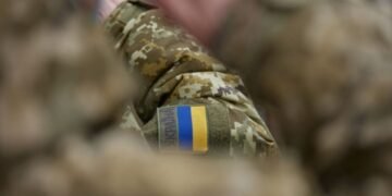 “Усе майно буде арештовано”: адвокат сказав, на що чекати чоловікам, які втекли з України