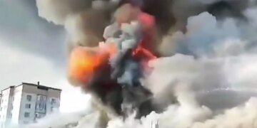 В дагестанском Буйнакске загорелся крупный торговый центр. ВИДЕО