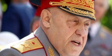 “Даже ПВО противника  не можем подавить”, – экс-глава генштаба РФ заявил о полном провала РФ в войне