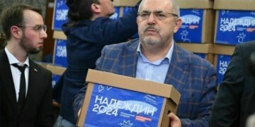 «Экстремистский материал»: в России полиция изъяла агитационную газету “антивоенного” Надеждина