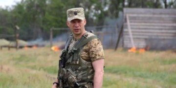 “Грамотный, дотошный и агрессивный”, – подчиненные описали характер главкома Сырского