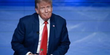Трамп выдал скандальную идею “помощи” Украине,республиканцы всерьез ее обсуждают