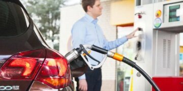 В Украине  дорожает бензин: сколько стоит литр по  АЗС-сетям и областям