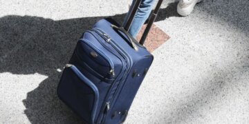 Труп в чемодане нашли дети в Тернополе: след привел к уроженцу РФ. ВИДЕО