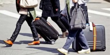 Архитектор санкций против Путина предложил упростить эмиграцию россиян на Запад