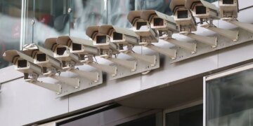 В России силовики начнут следить за россиянами в торговых центрах